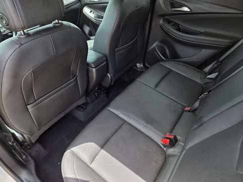 Used 2024 Buick Encore GX Sport Touring FWD image 23