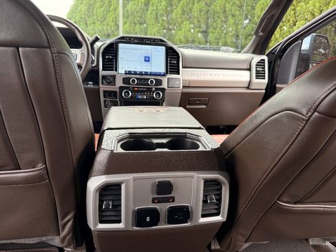 Used 2022 Ford F250 King Ranch w/ King Ranch Ultimate Package AWD/4WD image 20