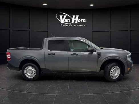 Used 2023 Ford Maverick XL image 2