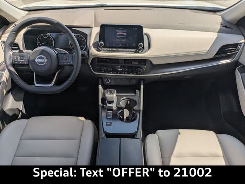 Used 2023 Nissan Rogue SV w/ SV Premium B Package image 15