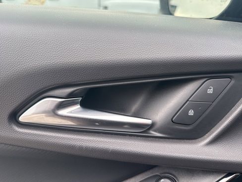 Certified 2025 Chevrolet Equinox LT w/ Convenience Package II image 19