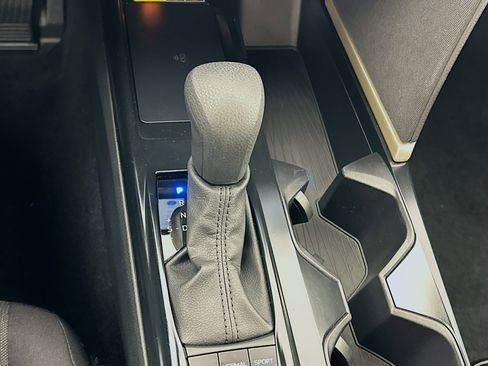 Used 2025 Toyota Camry LE image 24