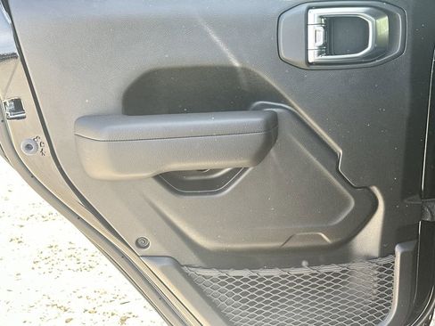 New 2026 Jeep Gladiator Sport AWD/4WD image 21