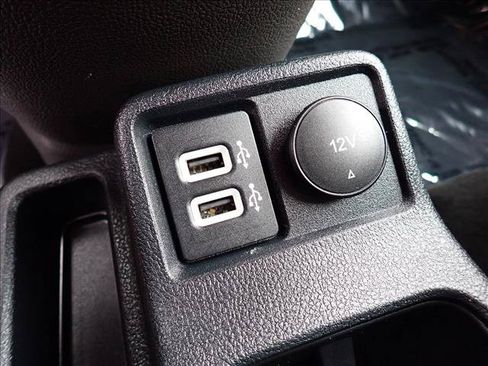 Used 2022 Ford Transit Connect XLT FWD image 17