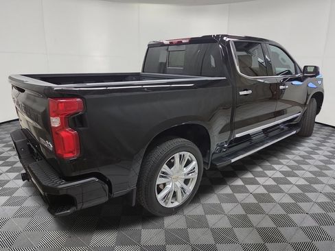 Certified 2025 Chevrolet Silverado 1500 High Country w/ High Country Premium Package AWD/4WD image 4