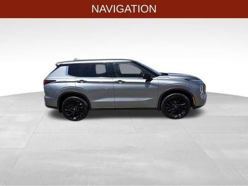 Used 2022 Mitsubishi Outlander SEL Black Edition AWD/4WD image 8