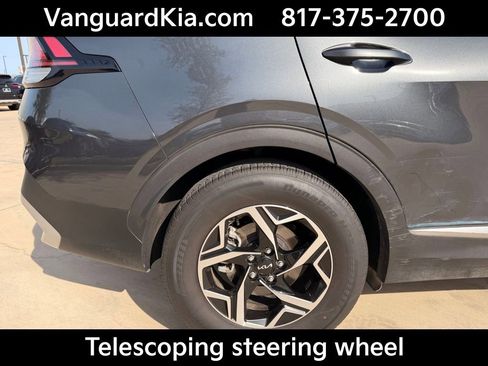 Certified 2024 Kia Sportage LX image 10