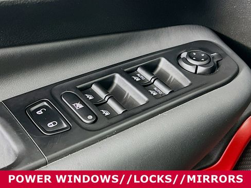 Used 2023 Jeep Renegade Trailhawk w/ Trailhawk Elite Group image 20