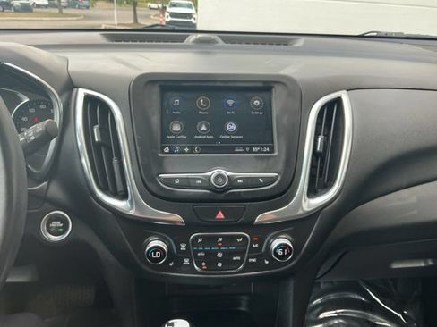 Used 2019 Chevrolet Equinox LT FWD image 23