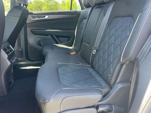 New 2026 Volkswagen Atlas Cross Sport SEL Premium R-Line AWD/4WD image 9