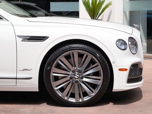 Used 2024 Bentley Flying Spur W12 AWD/4WD image 6