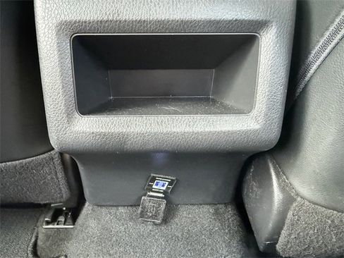 Used 2021 Toyota Camry SE w/ Carpet Mat Package (TMS) image 62