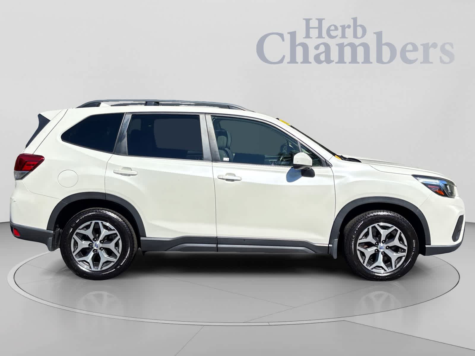 Used 2020 Subaru Forester Premium AWD/4WD image 5