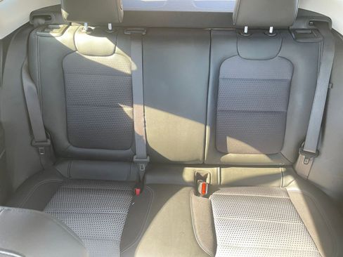 Used 2025 Chevrolet Trax LT image 38