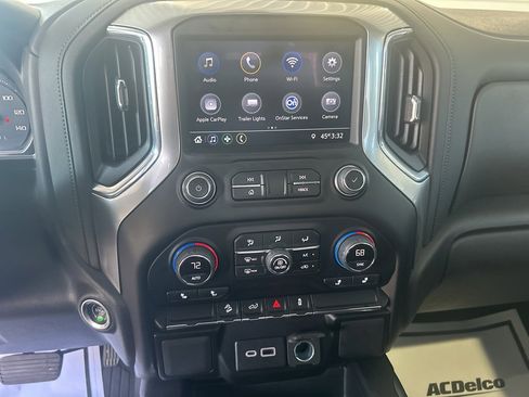 Used 2021 Chevrolet Silverado 1500 LT Trail Boss w/ LPO, Dark Essentials Package image 28