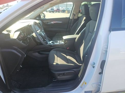 Used 2023 Buick Envision Preferred w/ Sport Touring Package AWD/4WD image 13