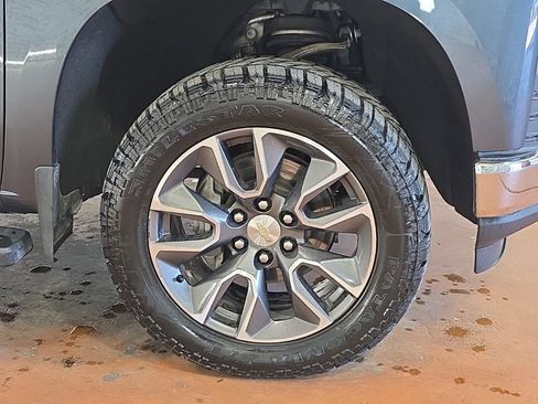 Used 2019 Chevrolet Silverado 1500 LT w/ All-Star Edition image 9