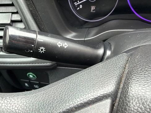 Used 2017 Honda HR-V LX image 14