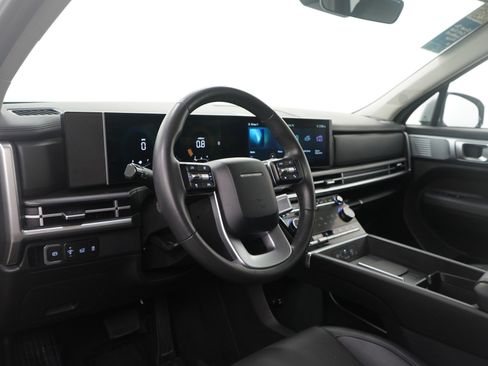 Used 2025 Hyundai Santa Fe SEL image 18