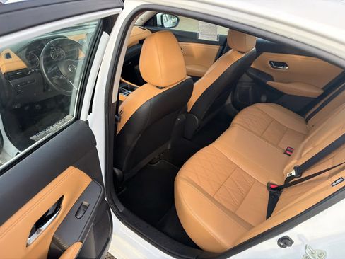 Certified 2023 Nissan Sentra SV w/ SV Premium Package image 9