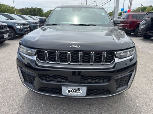 New 2026 Jeep Grand Cherokee L Limited AWD/4WD image 2