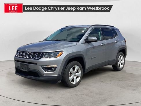 Used 2019 Jeep Compass Latitude w/ Popular Equipment Group AWD/4WD image 1