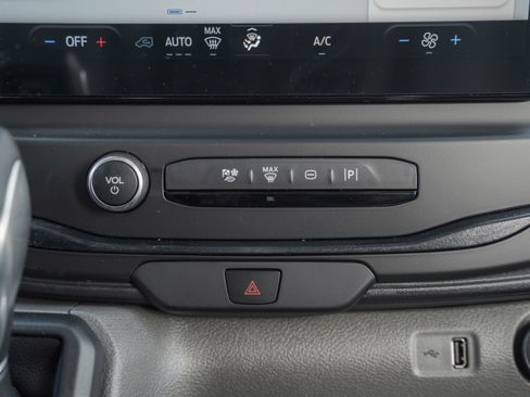 New 2026 Ford Transit 250 148 Medium Roof image 21