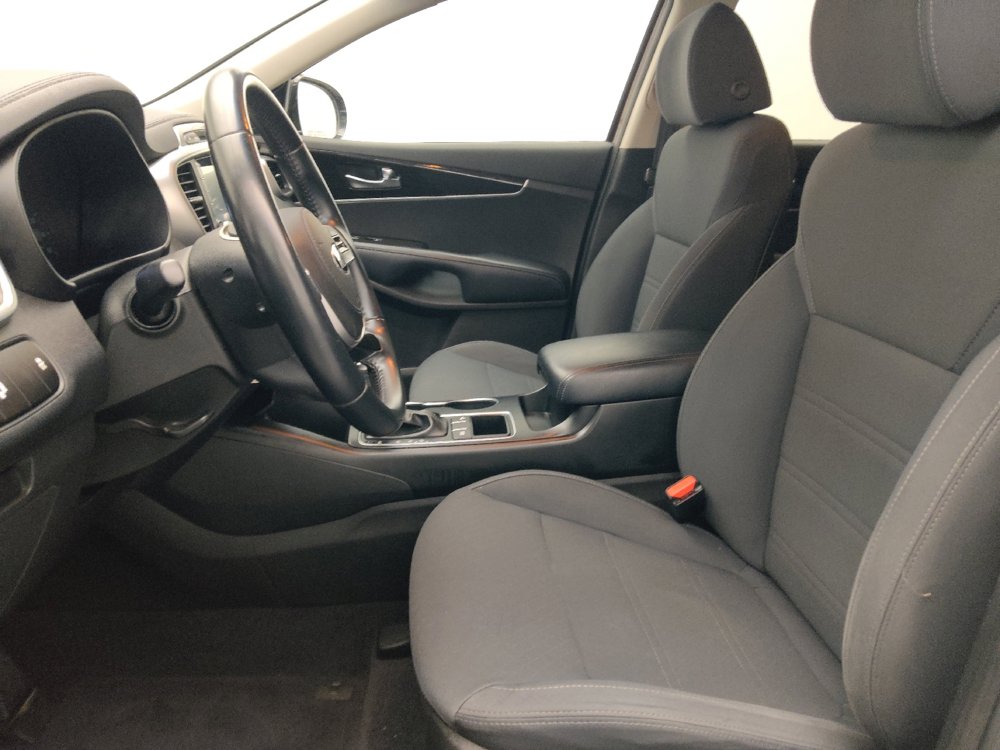 Used 2019 Kia Sorento FWD w/ LX Convenience Package image 17