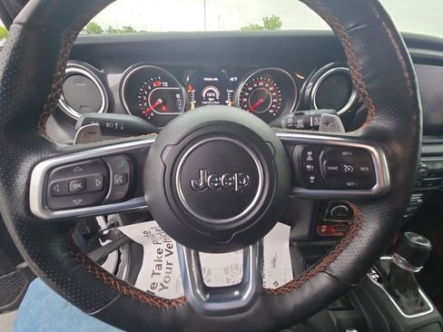 Used 2022 Jeep Wrangler Unlimited Rubicon w/ Xtreme Recon 35" Tire Package AWD/4WD image 14
