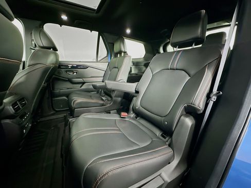 Used 2025 Honda Pilot TrailSport image 24