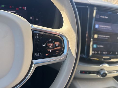 Certified 2024 Volvo XC60 B5 Core w/ Protection Package Premier image 22