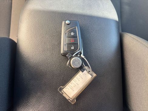 Used 2025 Toyota RAV4 LE image 22