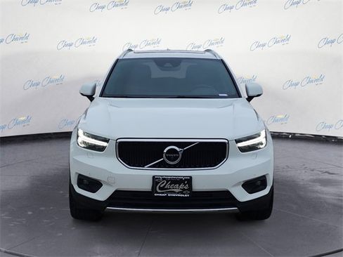 Used 2019 Volvo XC40 T5 Momentum image 8
