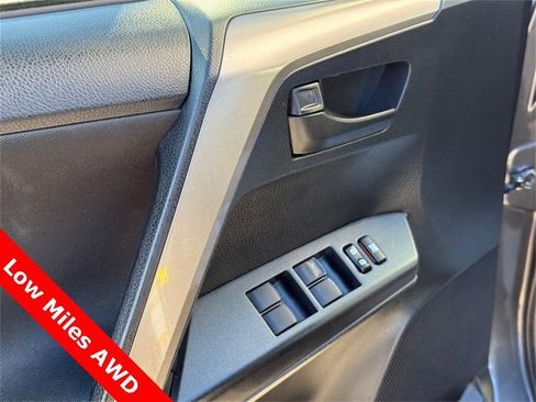 Used 2018 Toyota RAV4 LE w/ All Weather Liner Package image 18