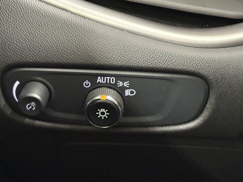 Used 2025 Chevrolet Malibu LT FWD image 18