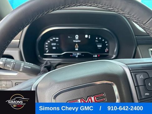 Used 2023 GMC Yukon SLT w/ SLT Luxury Package AWD/4WD image 19