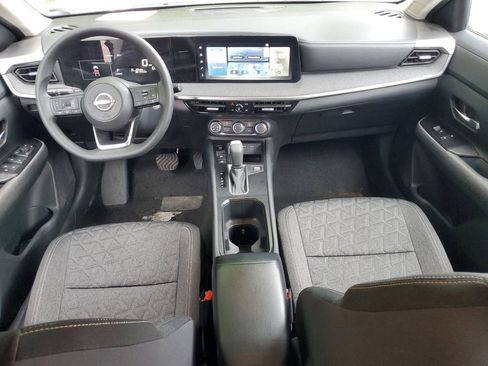 Used 2025 Nissan Kicks SV FWD image 10