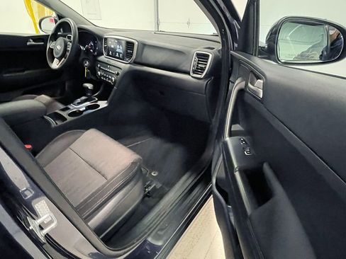 Used 2020 Kia Sportage LX image 22