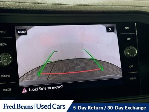 Used 2019 Volkswagen Jetta SEL Premium FWD image 16