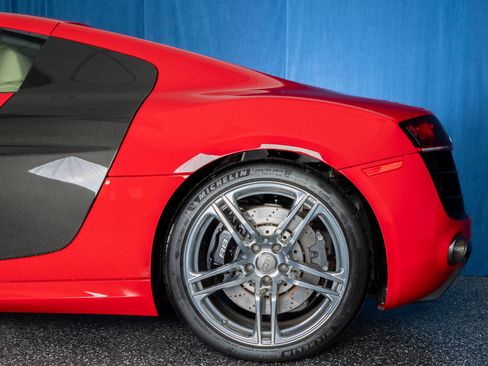 Used 2010 Audi R8 V10 image 37