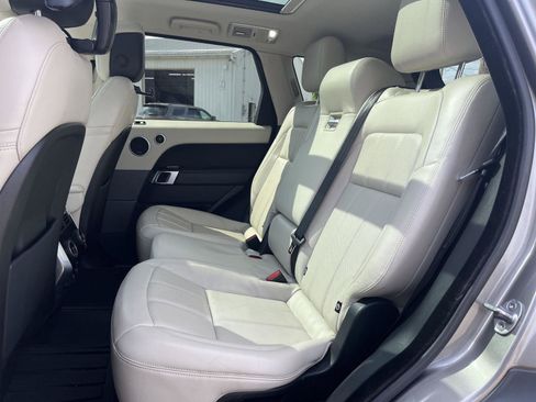 Used 2020 Land Rover Range Rover Sport HSE AWD/4WD image 28