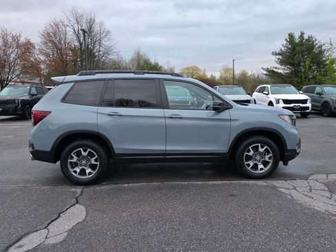 Used 2023 Honda Passport TrailSport image 9