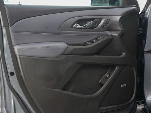 Used 2018 Chevrolet Traverse Premier image 22