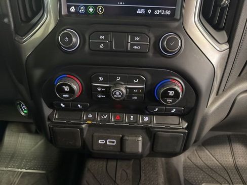 Used 2020 Chevrolet Silverado 1500 LT w/ All-Star Edition AWD/4WD image 28