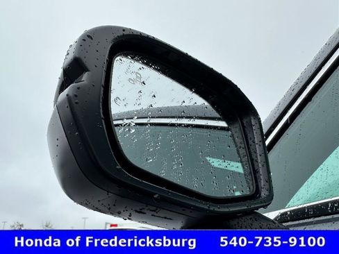 Used 2025 Honda CR-V Sport-L image 11