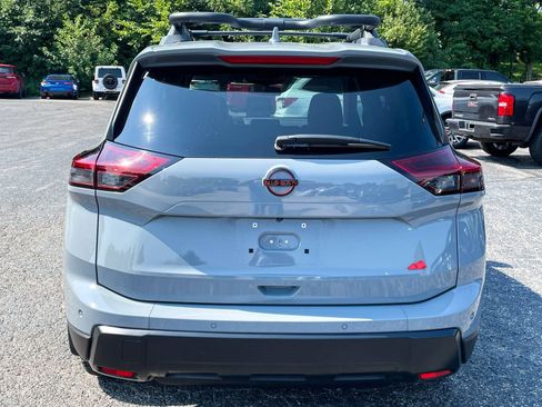 Used 2025 Nissan Rogue SV w/ Rock Creek Premium Package AWD/4WD image 8