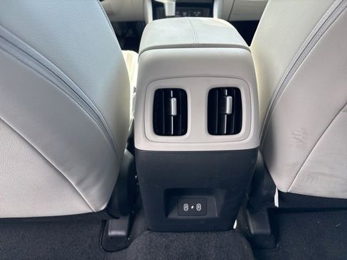 Used 2025 Hyundai Tucson SEL image 17