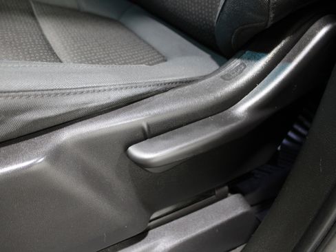 Used 2020 Chevrolet Silverado 1500 Custom w/ Custom Max Trailering Package image 4