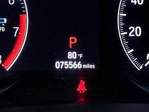 Used 2018 Honda Accord EX-L image 32