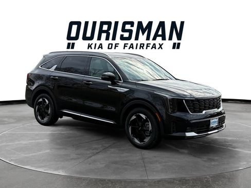 Certified 2025 Kia Sorento EX image 1
